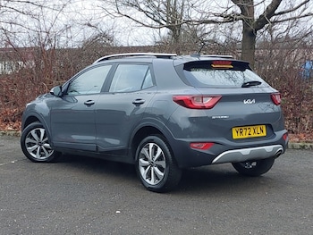Used Kia Stonic 2022 for sale - 77058808: Photo