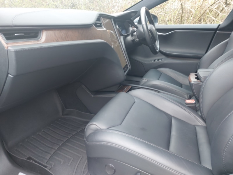 Used Tesla Model S 2019 for sale - 76749224: Photo 5