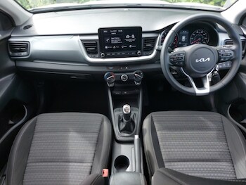 Used Kia Stonic 2023 for sale - 75399924: Photo