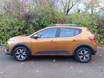 Used Dacia Sandero Stepway 2021 for sale - 76401069: Photo