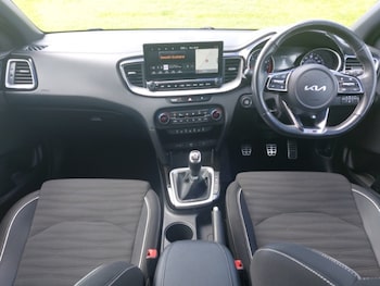 Used Kia Ceed 2022 for sale - 78816342: Photo