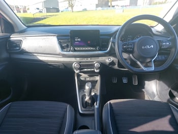 Used Kia Stonic 2024 for sale - 77874276: Photo