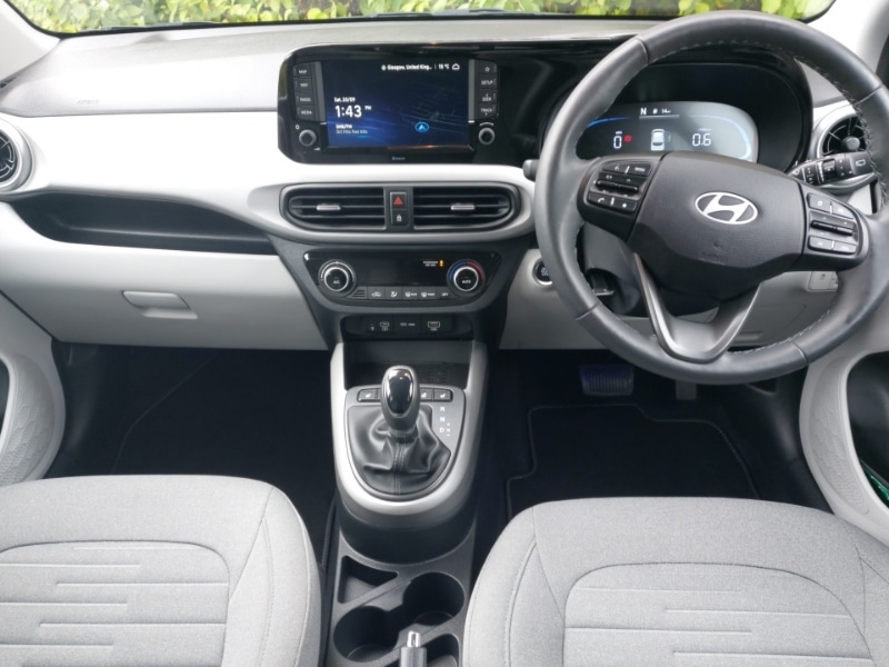 Used Hyundai i10 2024 for sale - 76052612: Photo 2