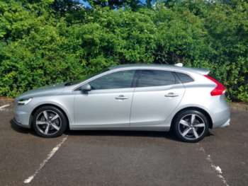 Used Volvo V40 2019 for sale - 75093620: Photo