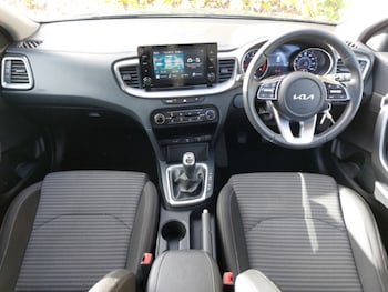 Used Kia XCeed 2023 for sale - 76393085: Photo