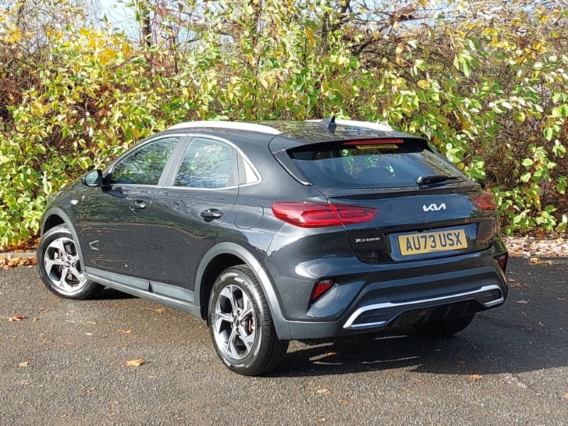 Used Kia XCeed 2023 for sale - 76393085: Photo 3