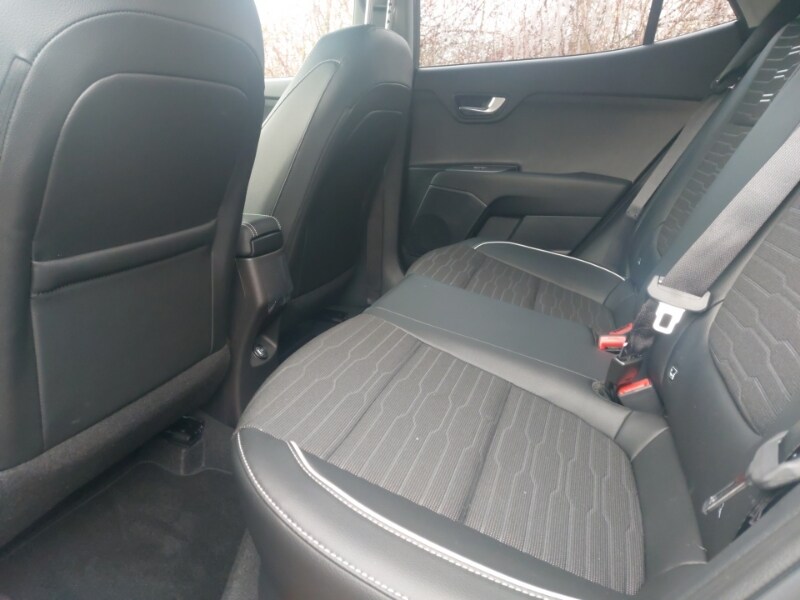 Used Kia Stonic 2025 for sale - 76947602: Photo 6