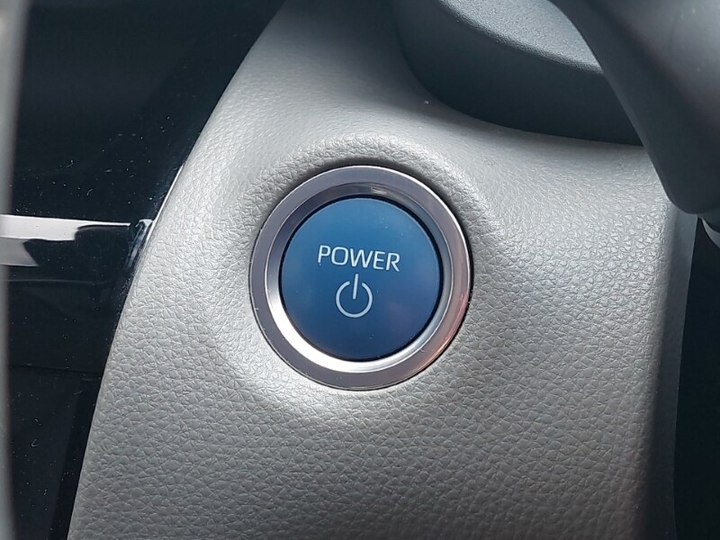 2022 Toyota Yaris Cross 1.5 Hybrid Icon 5dr CVT Estate Hybrid Automatic - Picture 18 of 19