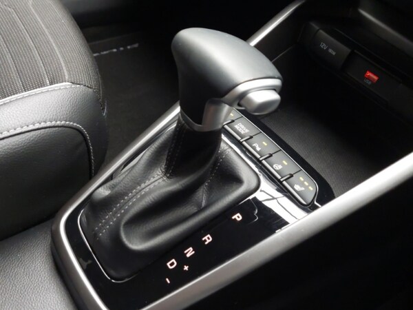 Used Kia Stonic 2024 for sale - 75591974: Photo 16