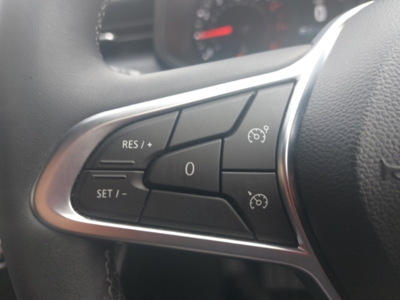 Used Renault Clio 2021 for sale - 76745771: Photo 13