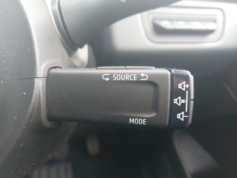 Used Renault Clio 2021 for sale - 76745771: Photo 17