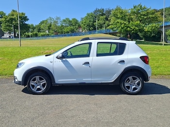 Used Dacia Sandero Stepway 2020 for sale - 79056451: Photo