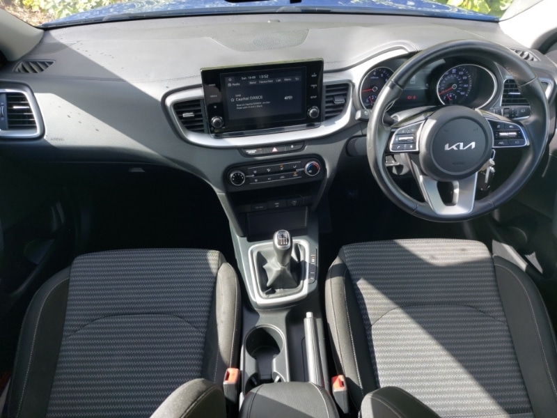 Used Kia XCeed 2023 for sale - 76052354: Photo 2