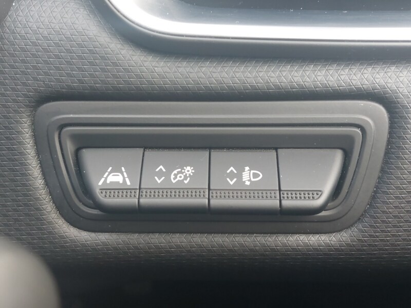 Used Renault Clio 2021 for sale - 76860479: Photo 18