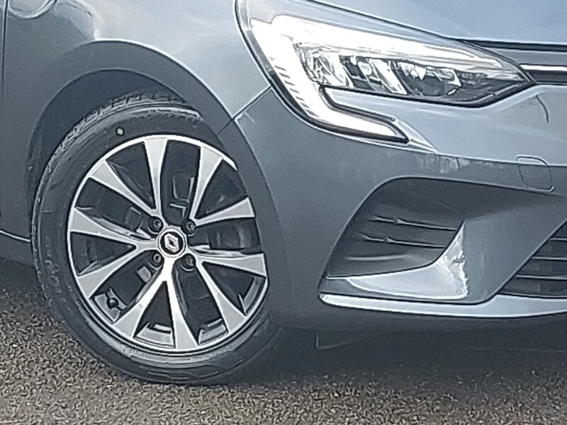 Used Renault Clio 2021 for sale - 76860479: Photo 9