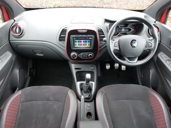 Used Renault Captur 2019 for sale - 77623397: Photo
