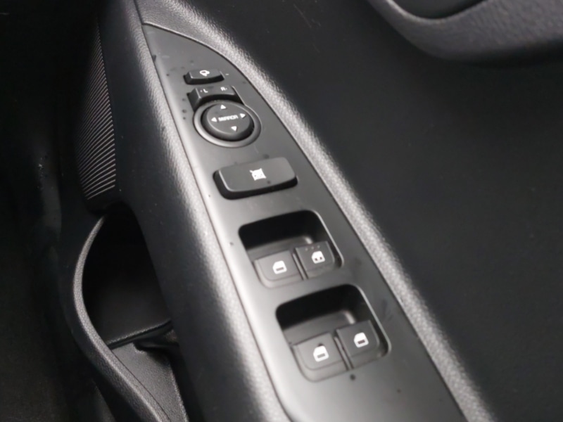 Used Kia Stonic 2022 for sale - 77284477: Photo 19