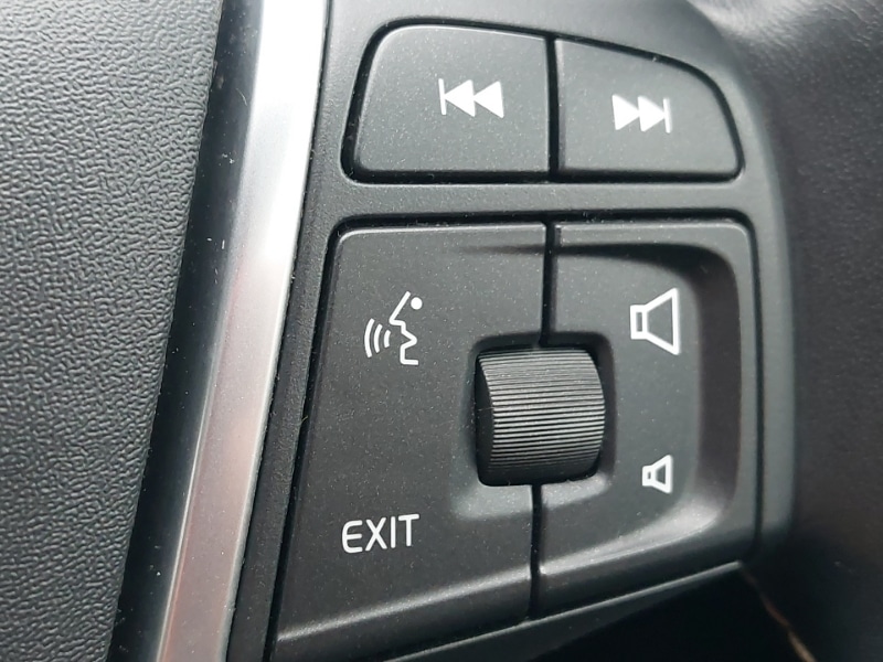 Used Volvo V40 2019 for sale - 77467109: Photo 18