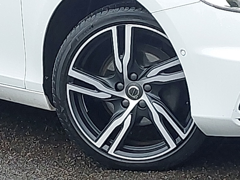 Used Volvo V40 2019 for sale - 77467109: Photo 9