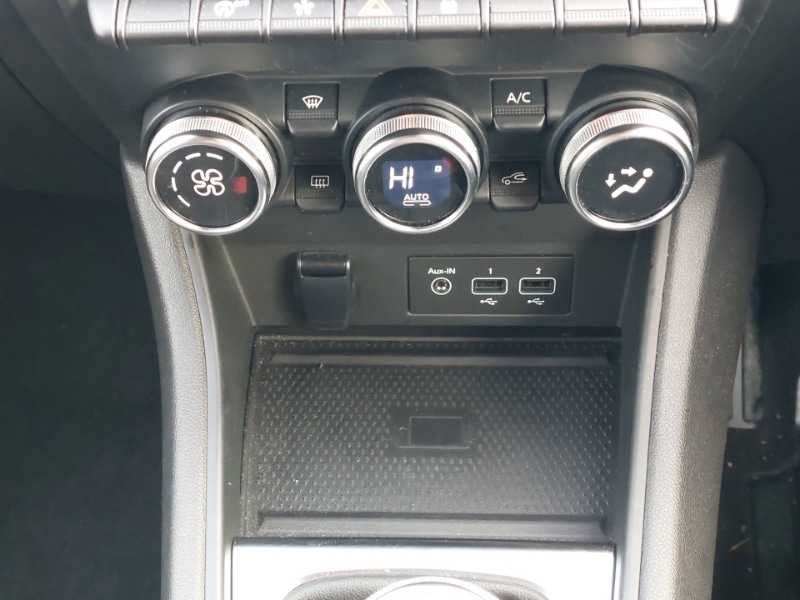 Used Renault Captur 2023 for sale - 76651736: Photo 13