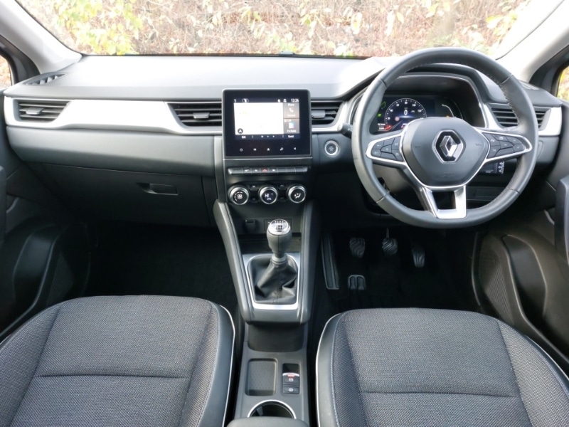 Used Renault Captur 2023 for sale - 76651736: Photo 2