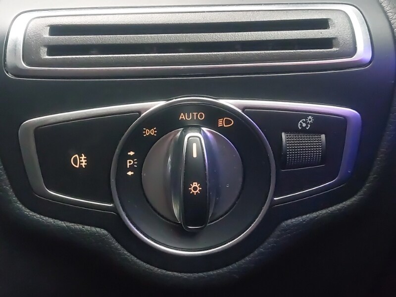 Used Mercedes-Benz C Class 2019 for sale - 77209387: Photo 18