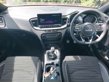 Used Kia Ceed 2025 for sale - 74860327: Photo