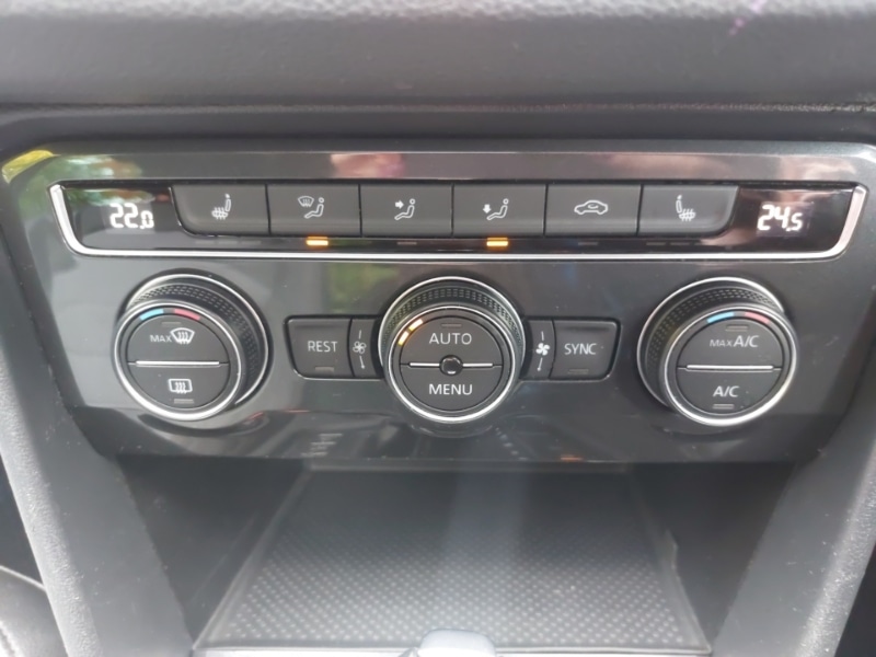 Used Volkswagen Tiguan 2020 for sale - 76121088: Photo 16