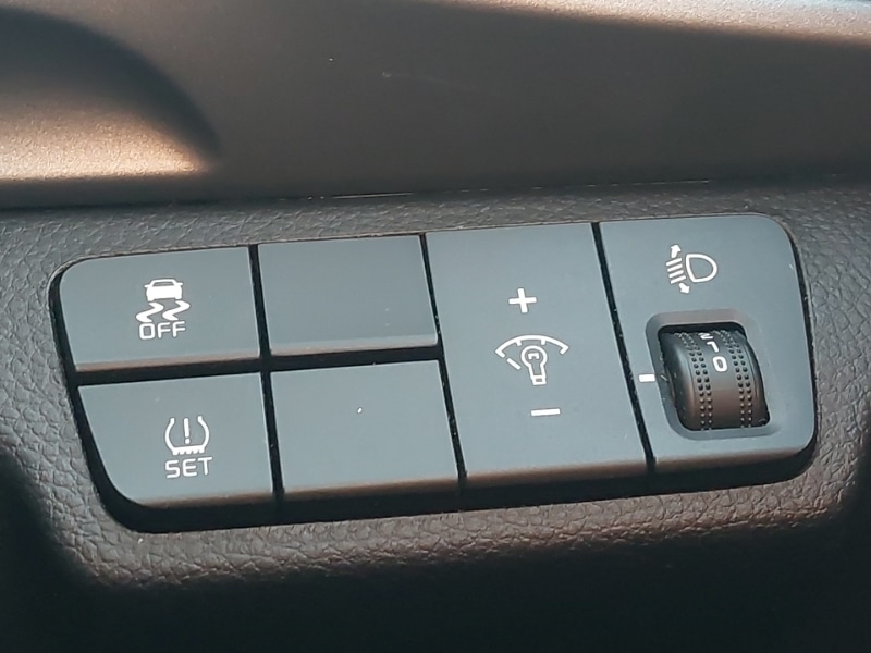 Used Kia Stonic 2021 for sale - 77183528: Photo 18