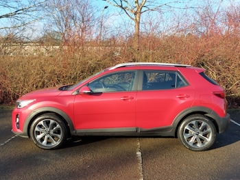 Used Kia Stonic 2021 for sale - 77183528: Photo