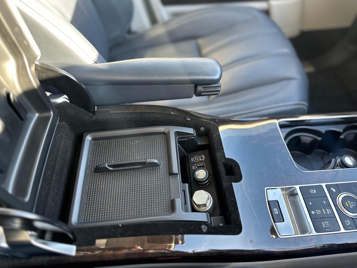 Used Land Rover Range Rover 2015 for sale - 77081318: Photo 31