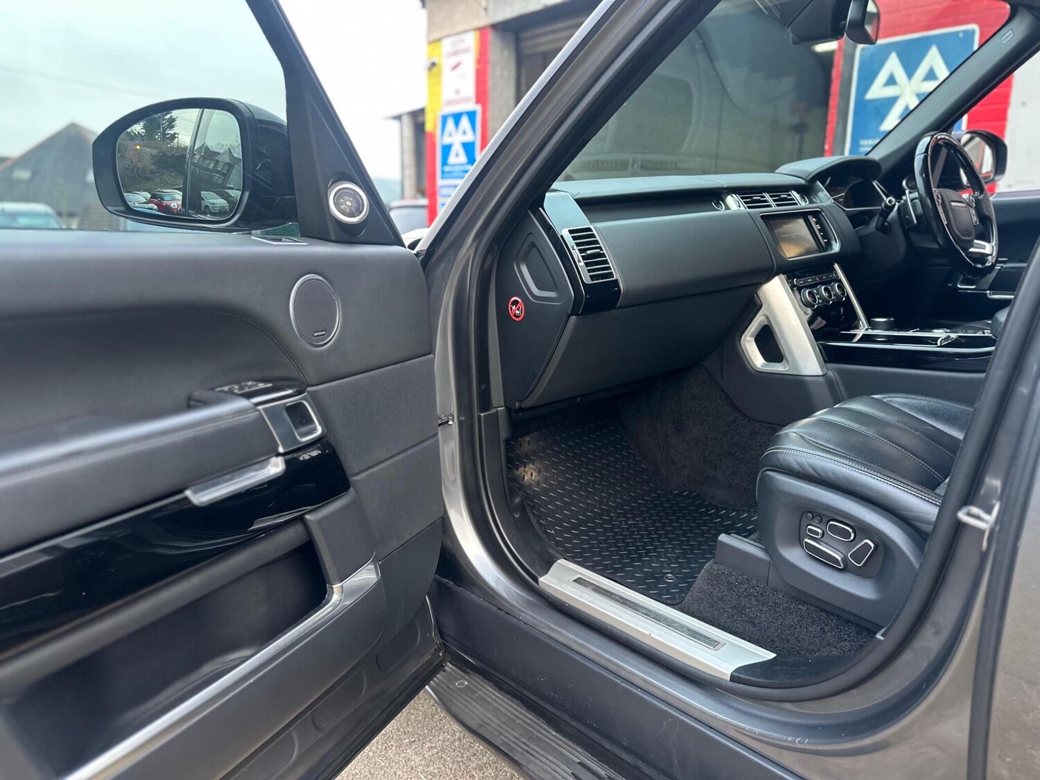 Used Land Rover Range Rover for sale - 77768692: Photo 39