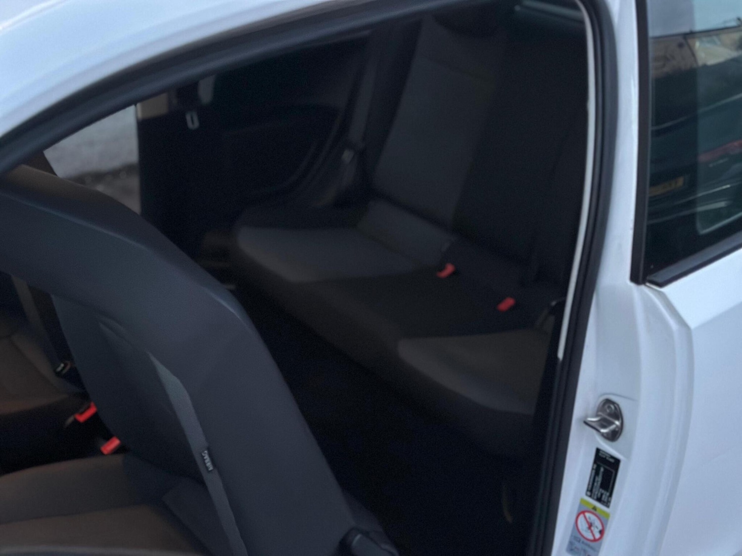 Used Volkswagen up! 2014 for sale - 77163385: Photo 6