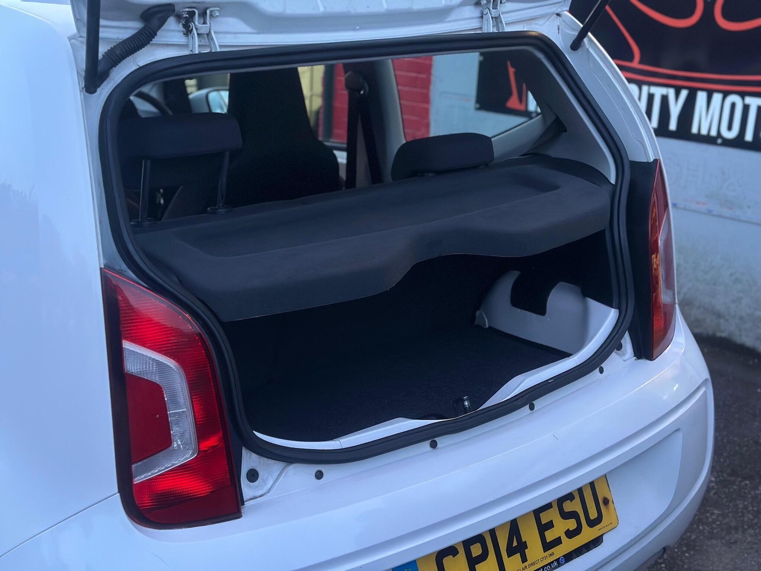 Used Volkswagen up! 2014 for sale - 77163385: Photo 9