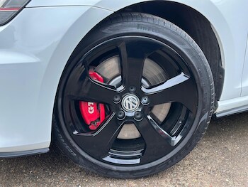 Used Volkswagen Golf 2016 for sale - 78127622: Photo