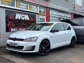 Used Volkswagen Golf 2016 for sale - 78127622: Photo