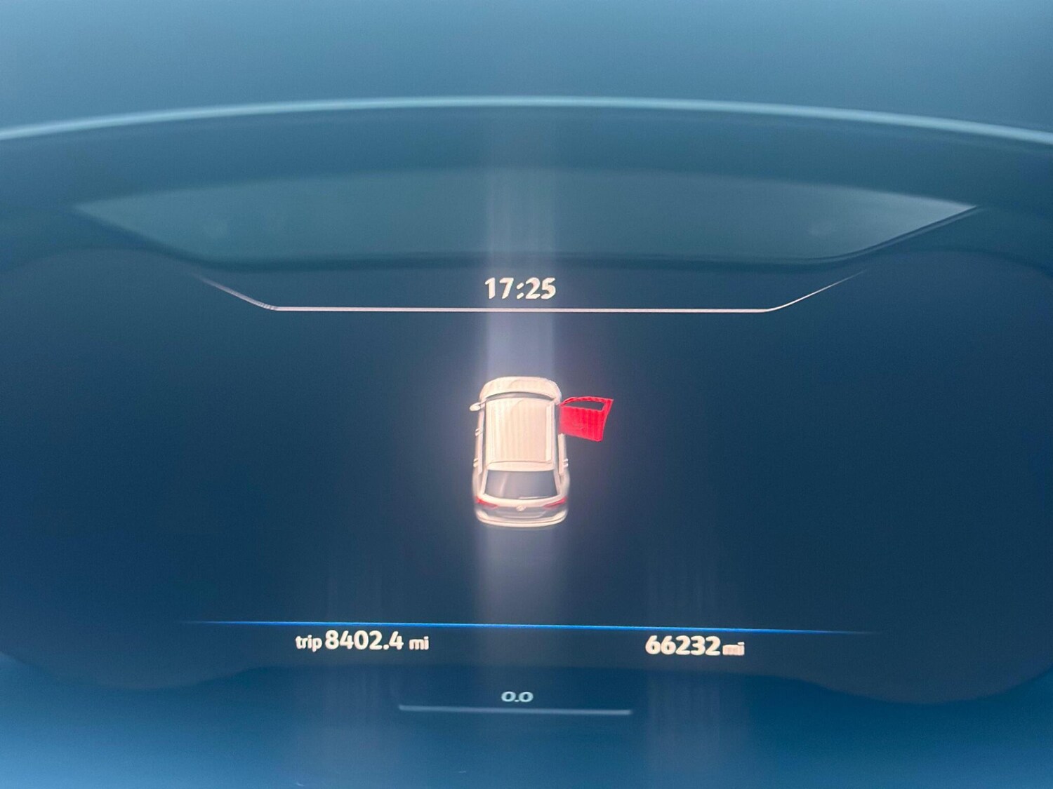 Used Volkswagen Tiguan 2018 for sale - 76388408: Photo 49