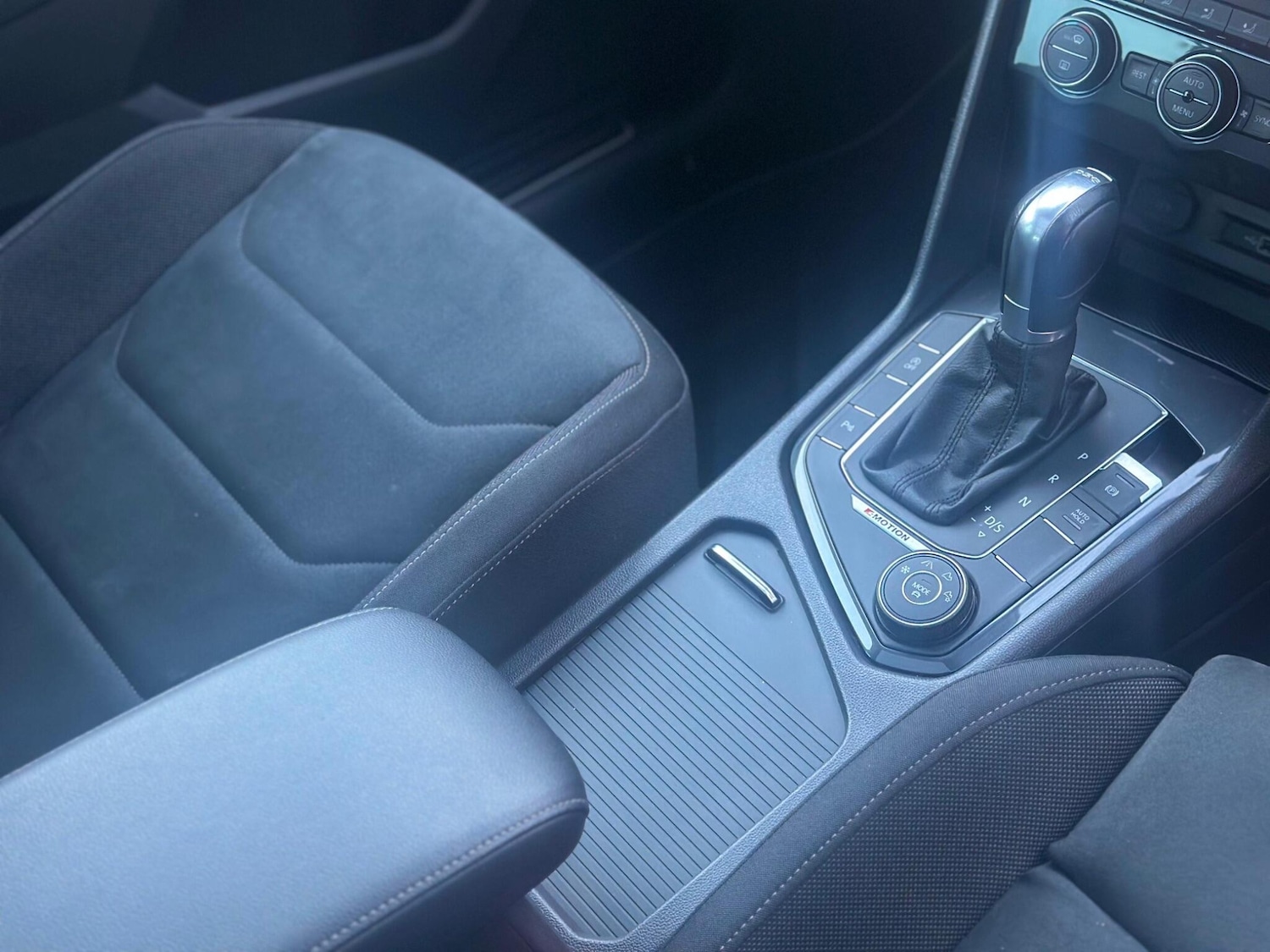 Used Volkswagen Tiguan 2018 for sale - 76388408: Photo 52