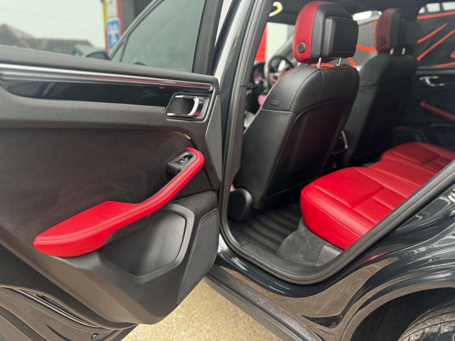 Used Porsche Macan for sale - 77586978: Photo 30