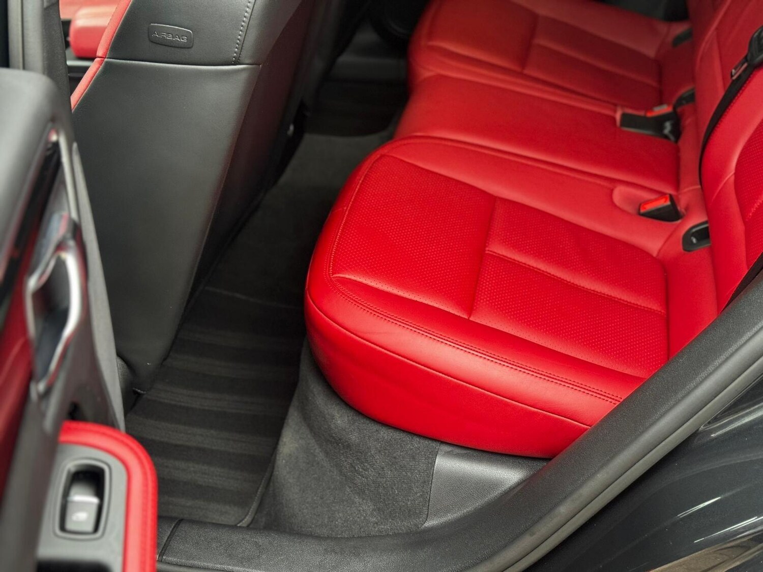 Used Porsche Macan for sale - 77586978: Photo 31