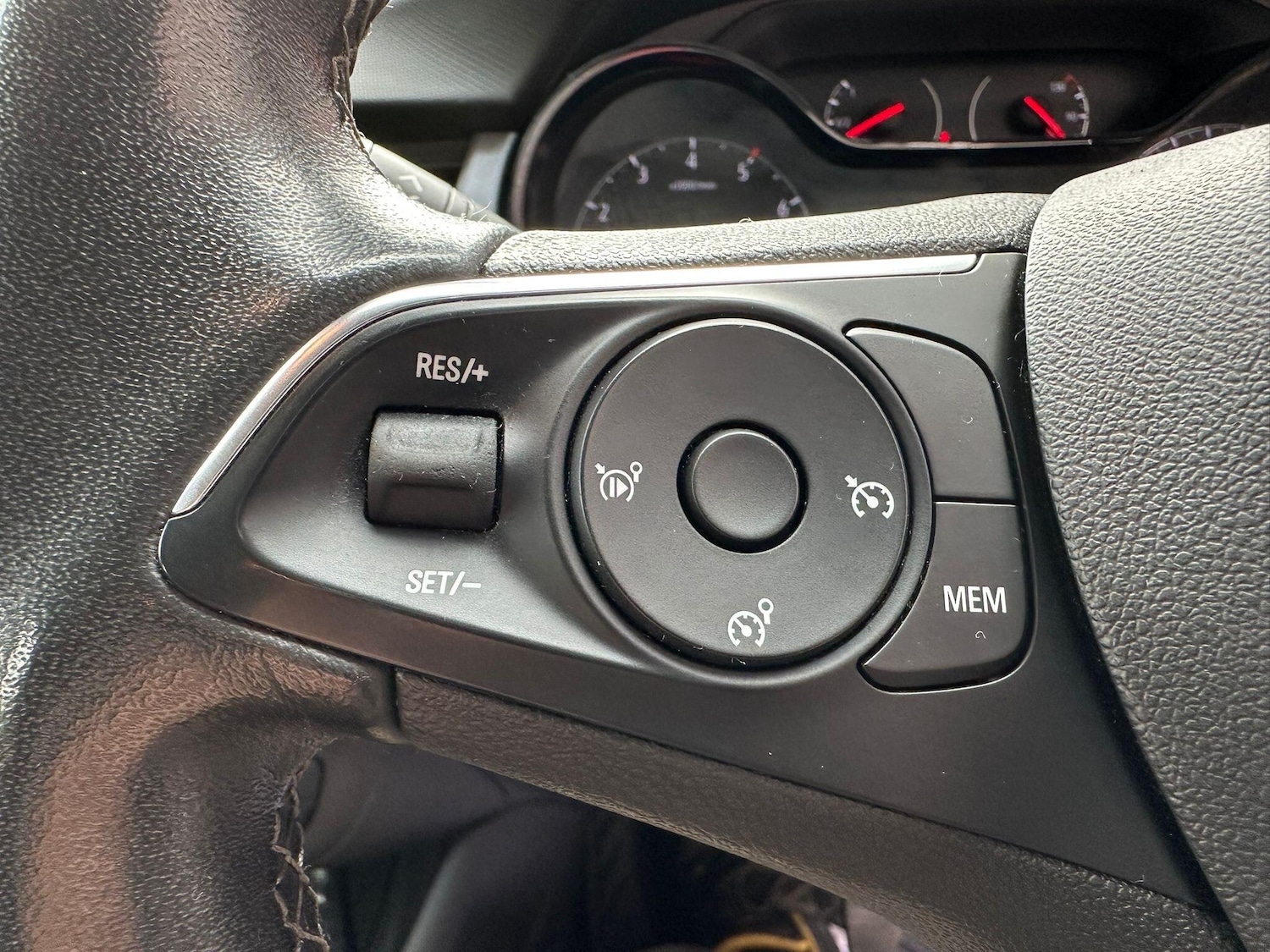 Used Vauxhall Crossland 2021 for sale - 76238821: Photo 19