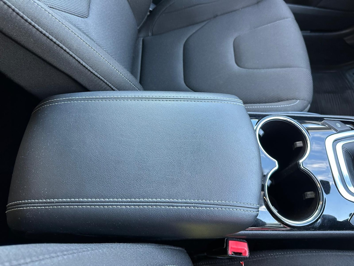 Used Ford S-Max 2016 for sale - 76634128: Photo 8