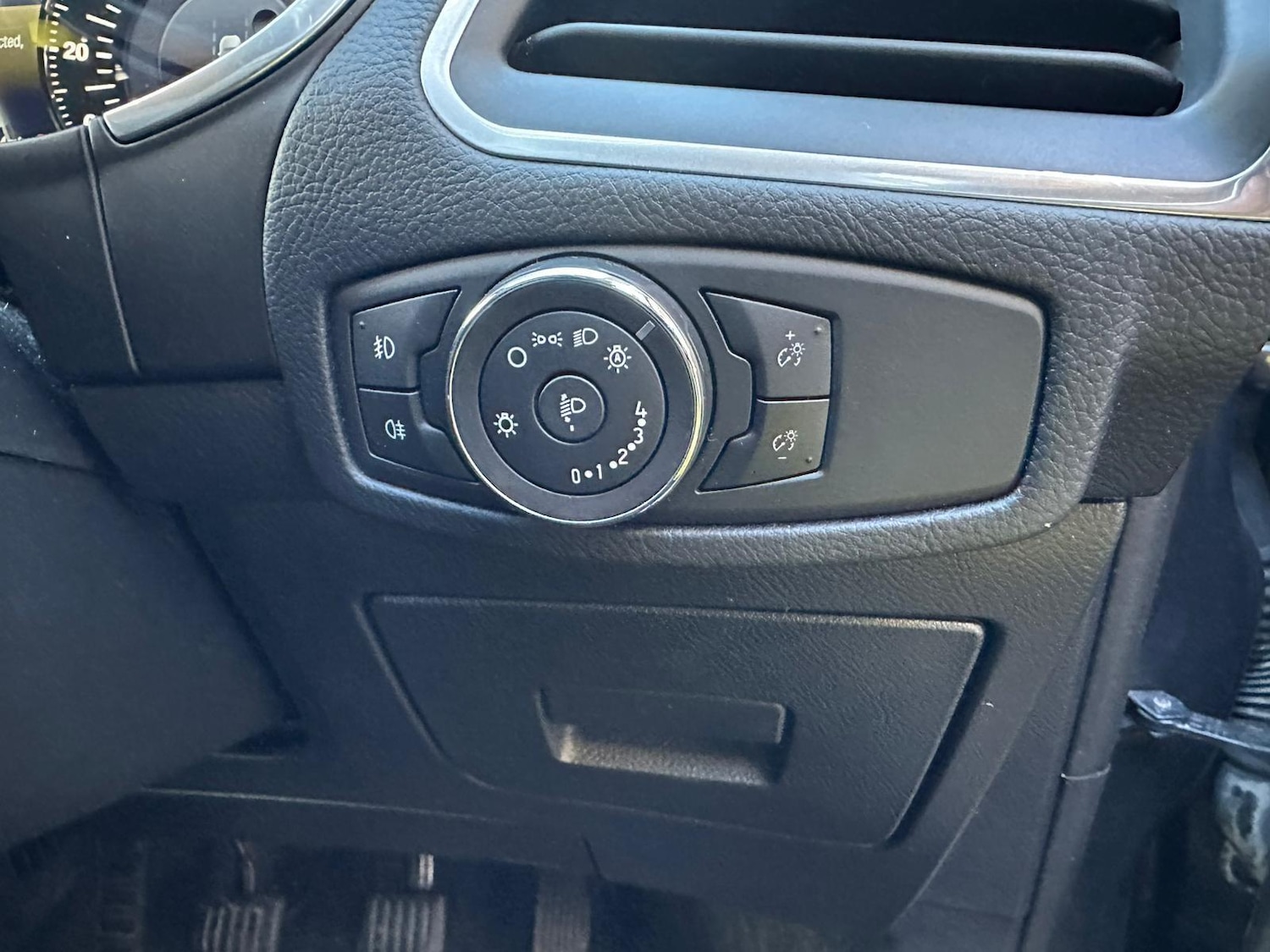 Used Ford S-Max 2016 for sale - 76824998: Photo 14