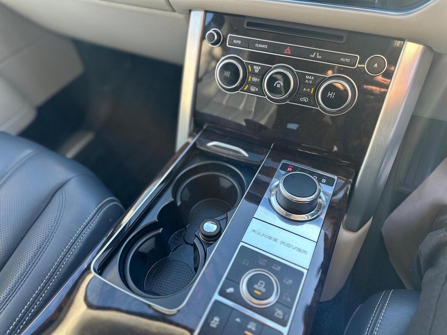 Used Land Rover Range Rover 2015 for sale - 77839175: Photo 6