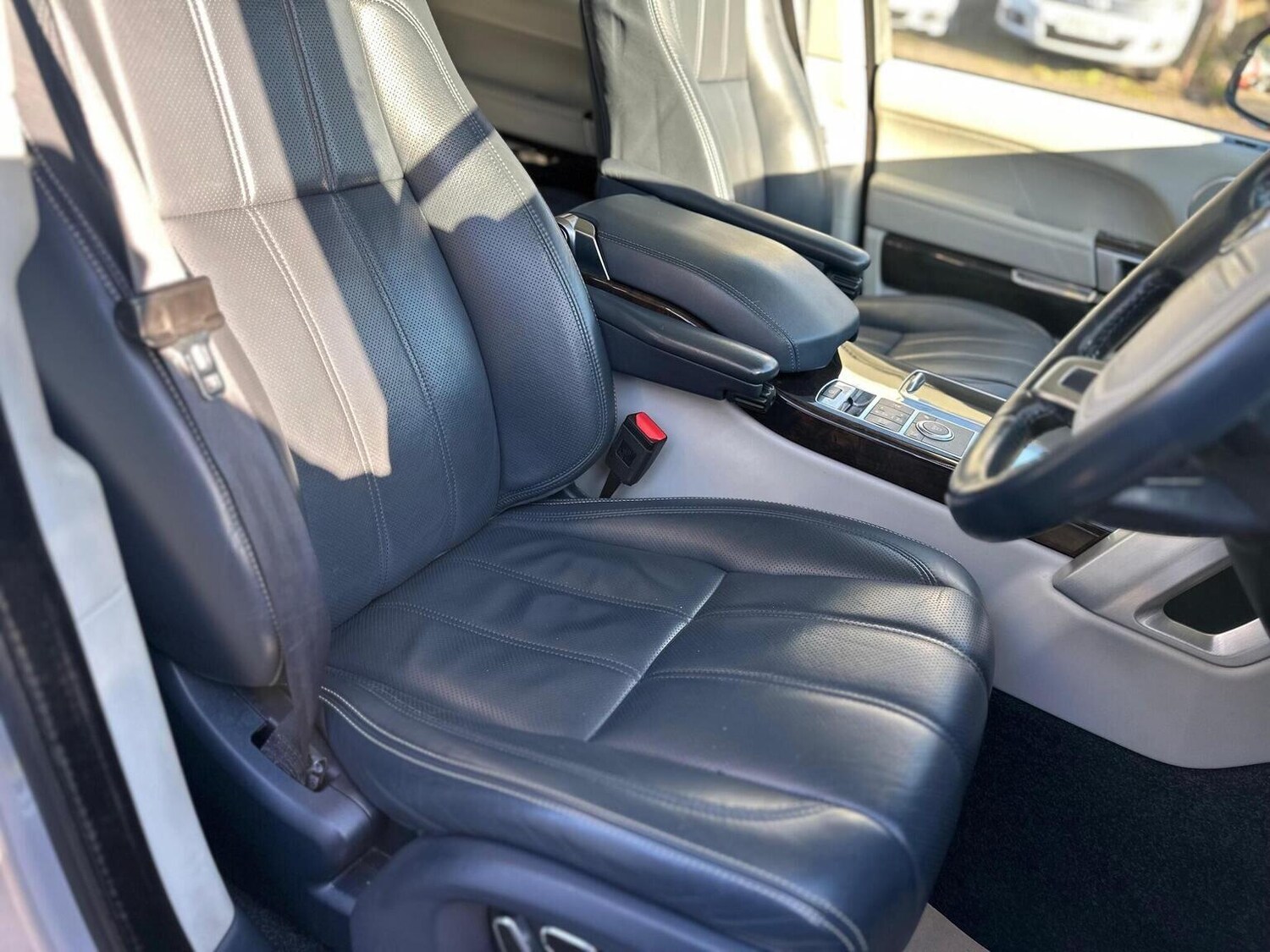 Used Land Rover Range Rover 2015 for sale - 77839175: Photo 7