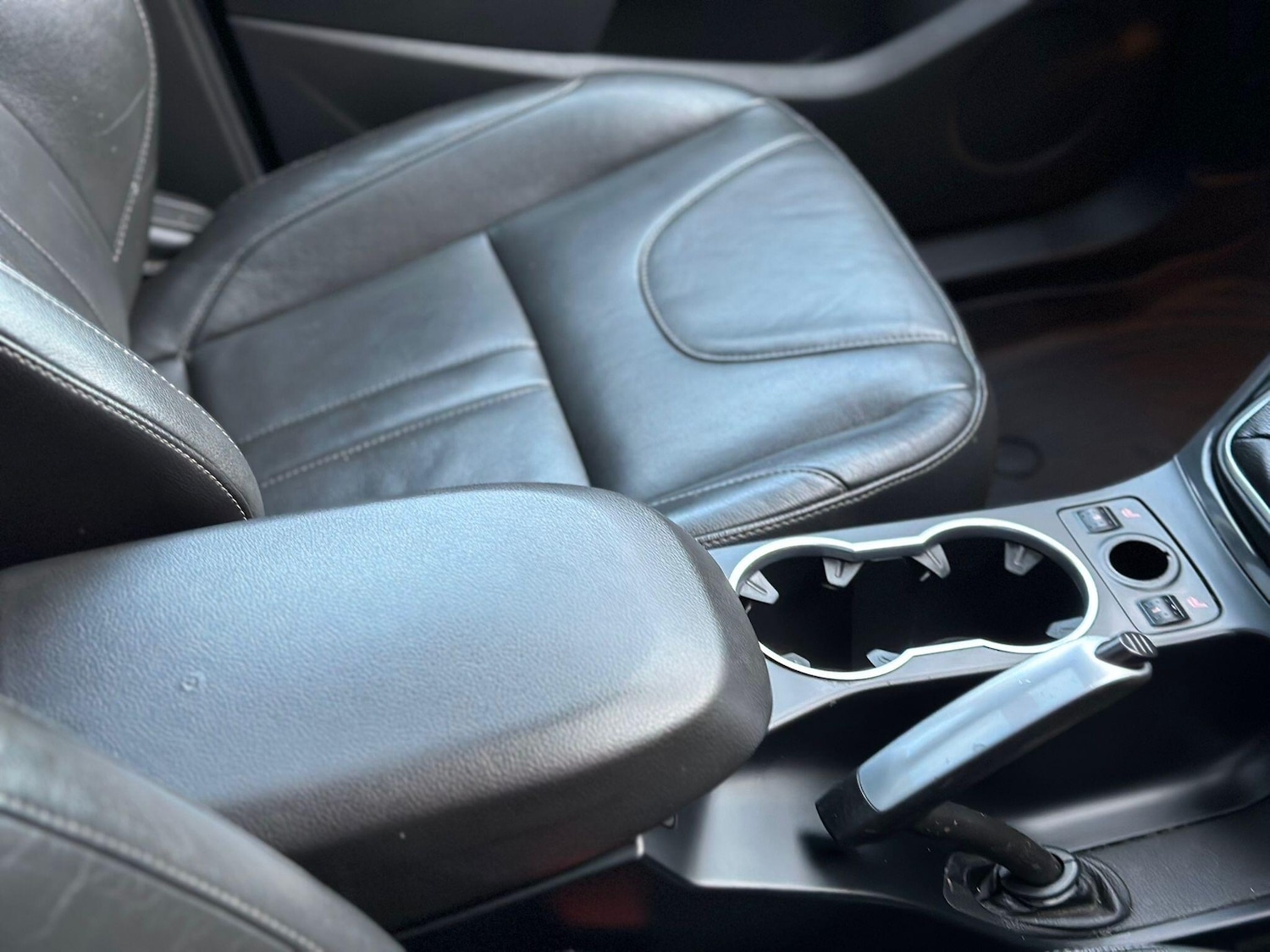 Used Ford Kuga 2015 for sale - 76824265: Photo 10