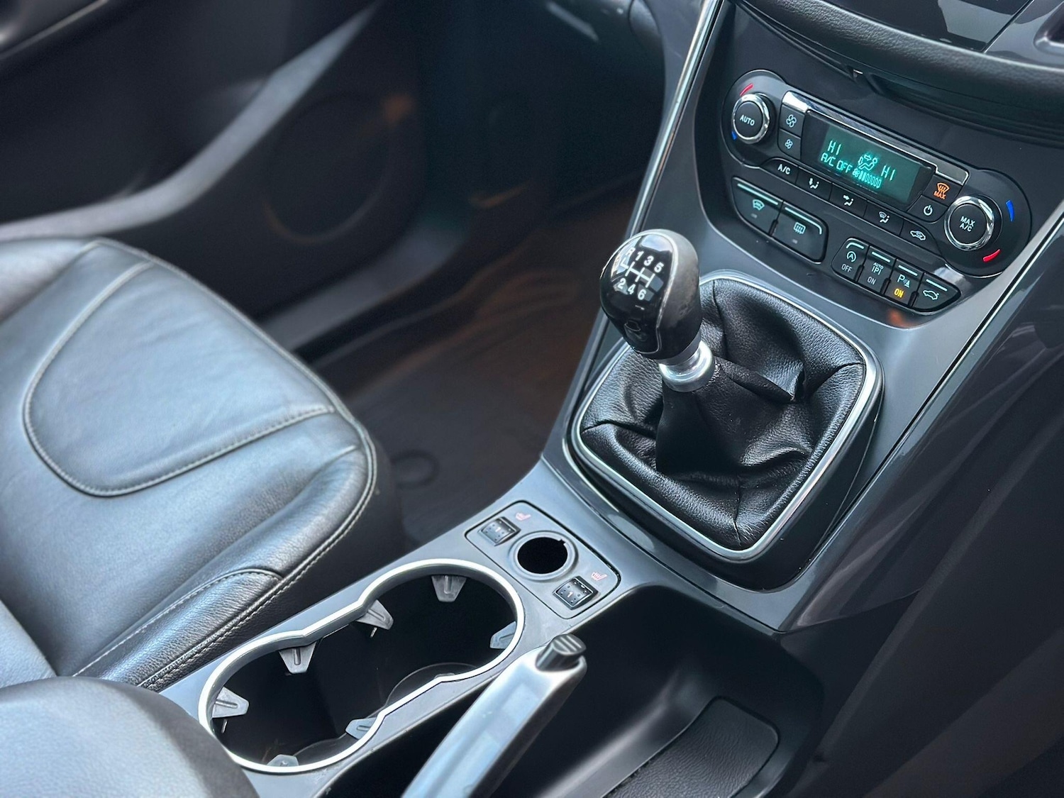 Used Ford Kuga 2015 for sale - 76824265: Photo 12