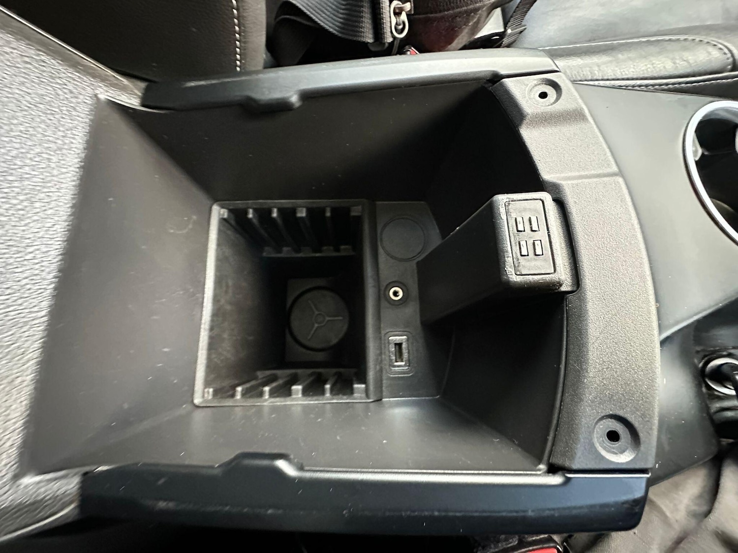 Used Ford Kuga 2015 for sale - 76824265: Photo 26