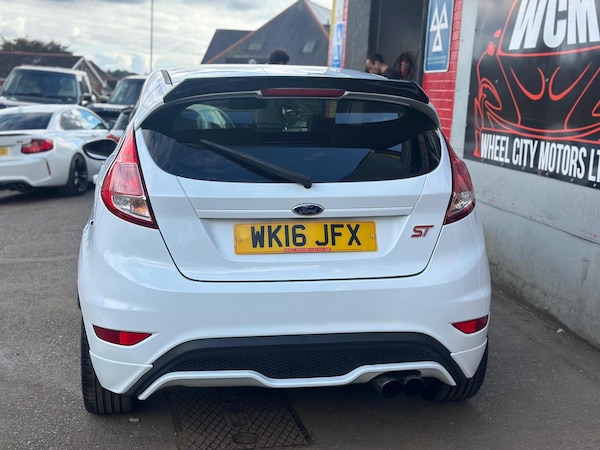 Used Ford Fiesta 2016 for sale - 76071909: Photo 12