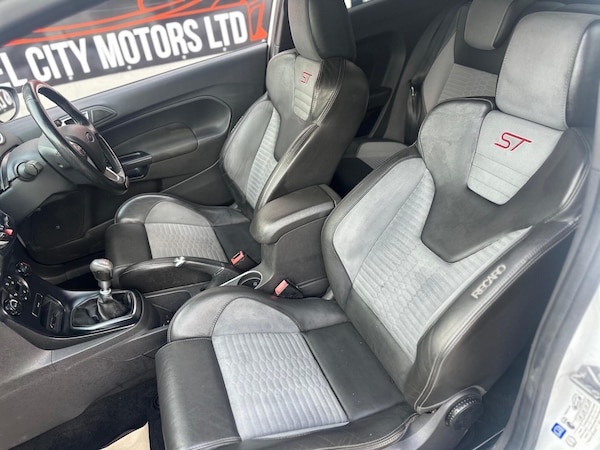 Used Ford Fiesta 2016 for sale - 76071909: Photo 15